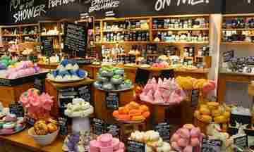 Lush закрыл больше половины российских магазинов